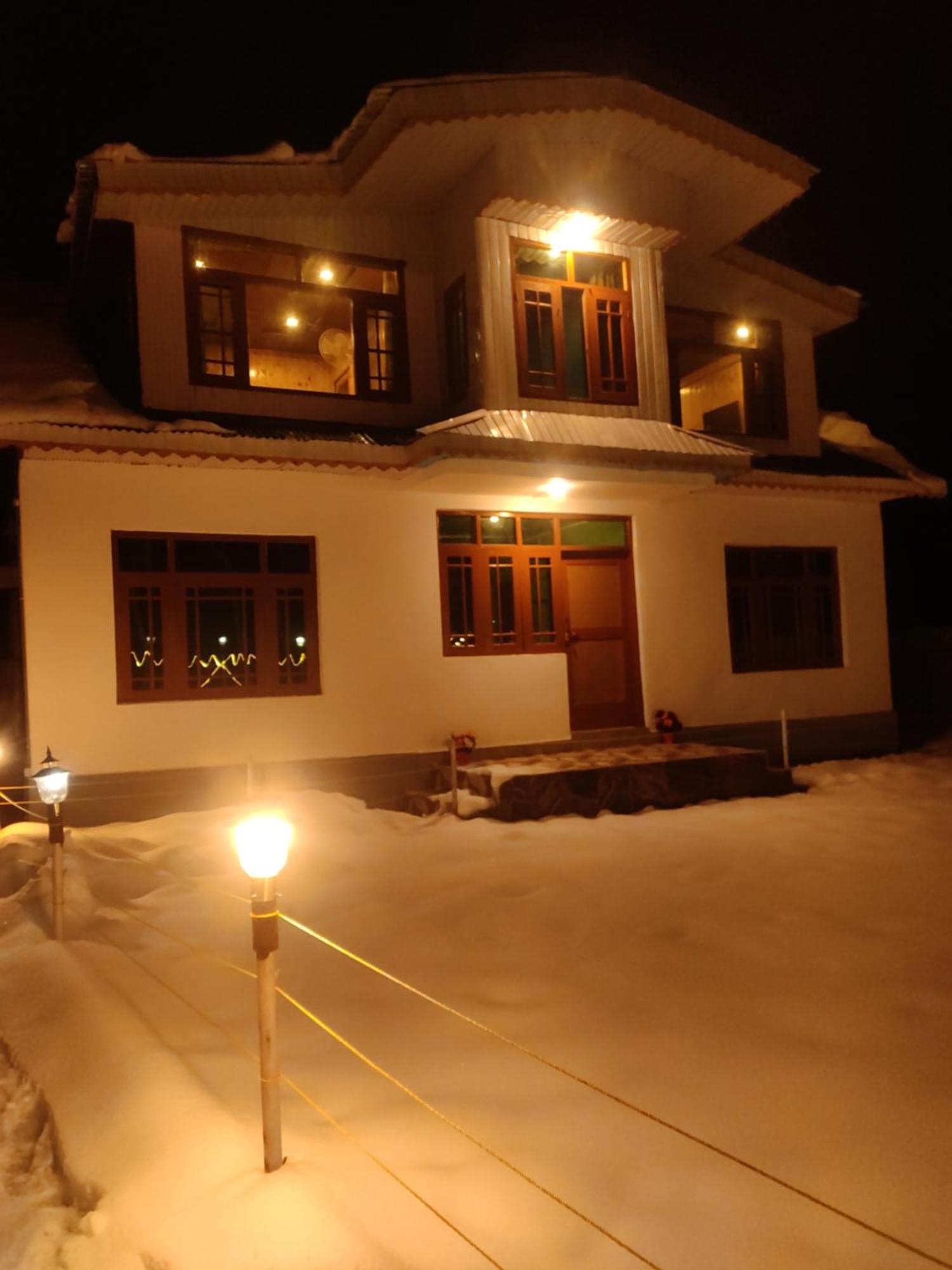 Dream River Resort ปาฮาลกัม ภายนอก รูปภาพ